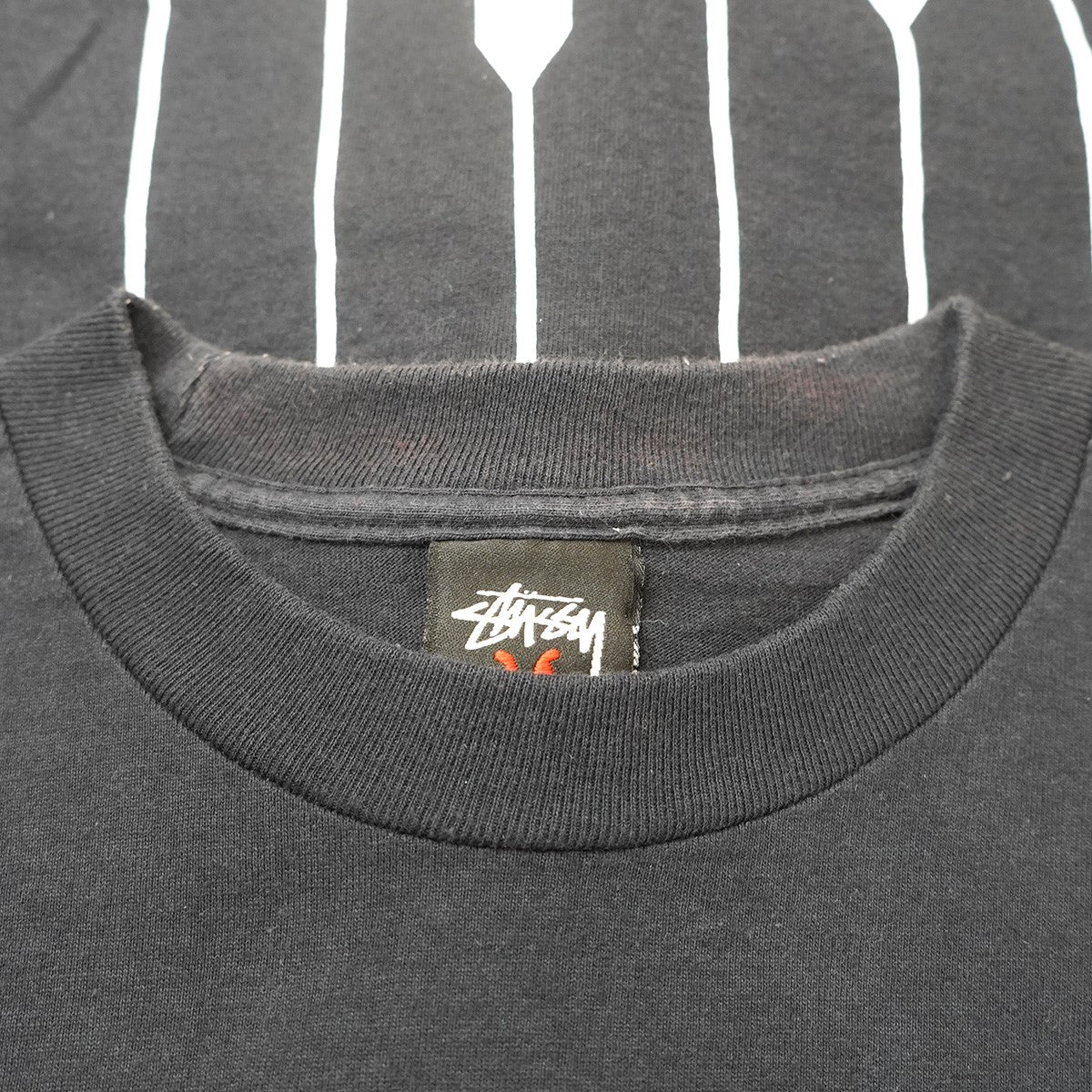 06〜07s INTERNATHIONAL STUSSY TRIBE KUKRI T-SHIRT／Tribe World Wideトライブ ククリナイフ アロー 矢 ロゴ 袖プリント 半袖 Tシャツ