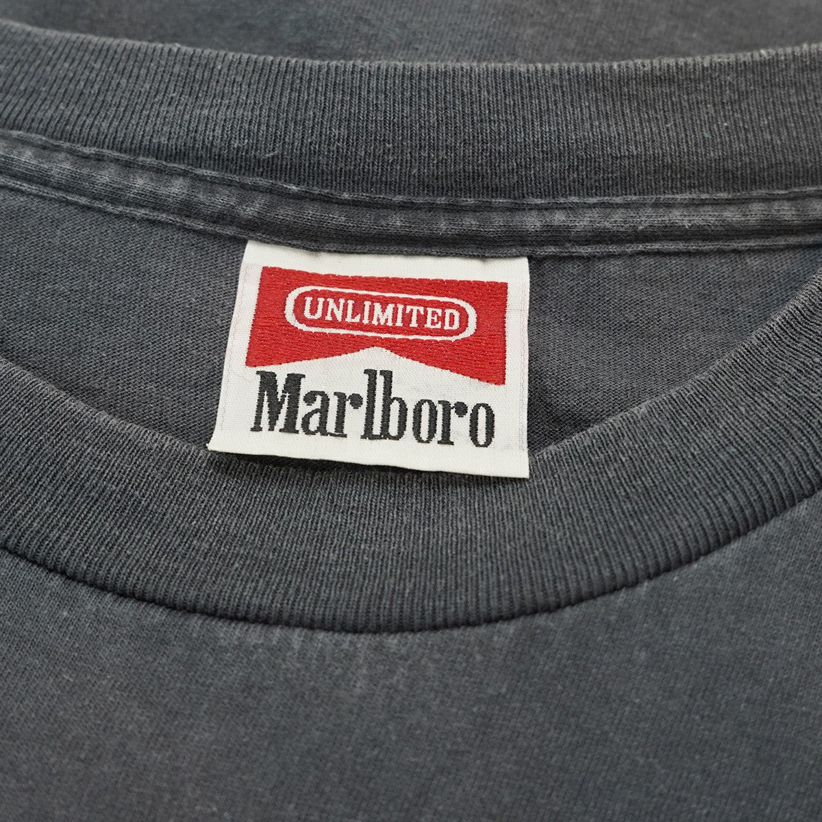 Marlboro(マルボロ) 復刻 Marlboro ADVENT TEAM Snake Pass プリント