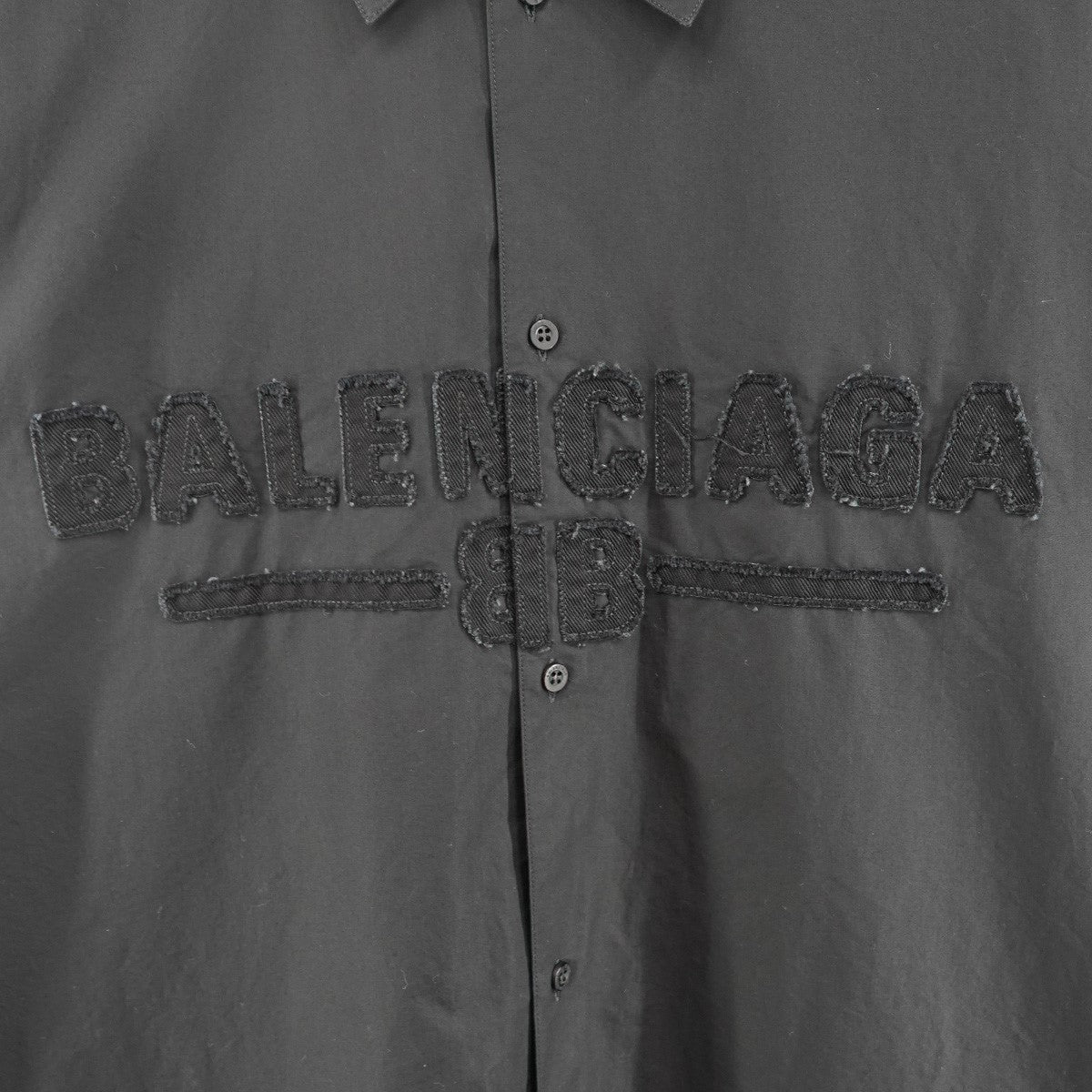 BALENCIAGA 24AW BB PATCH OVERSIZED SHIRT IN BLACKロゴ パッチ オーバーサイズ シャツ 古着・中古-2枚目のアイテム画像