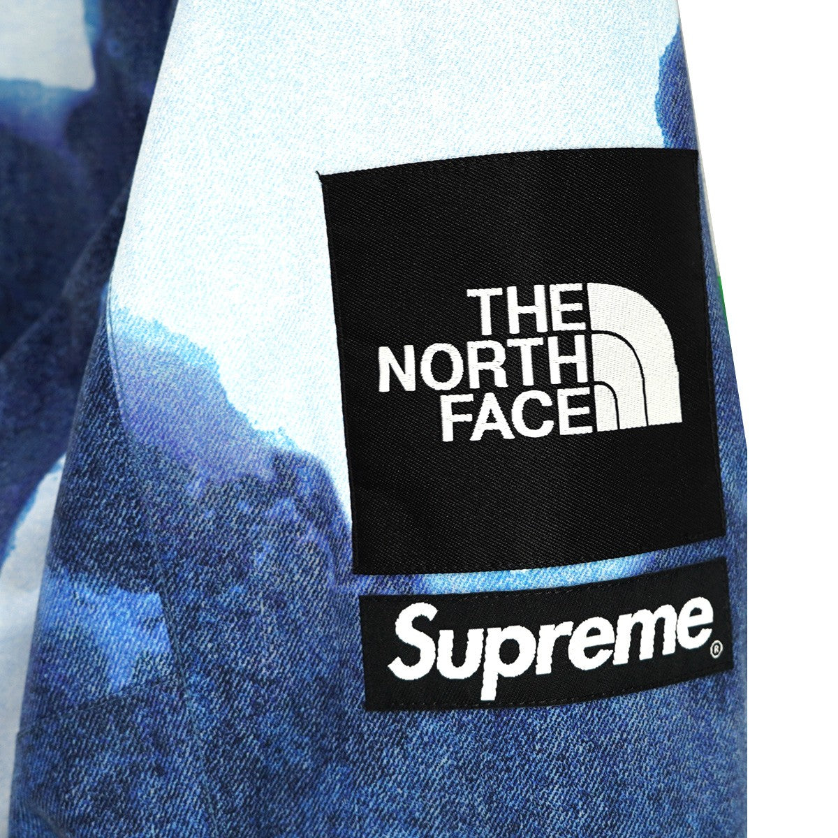 Supreme×The North Face 21AW The North Face Bleached Denim Print Mountain Jacketコラボ ロゴ ブリーチ デニム プリント マウンテンジャケット 古着・中古-2枚目のアイテム画像