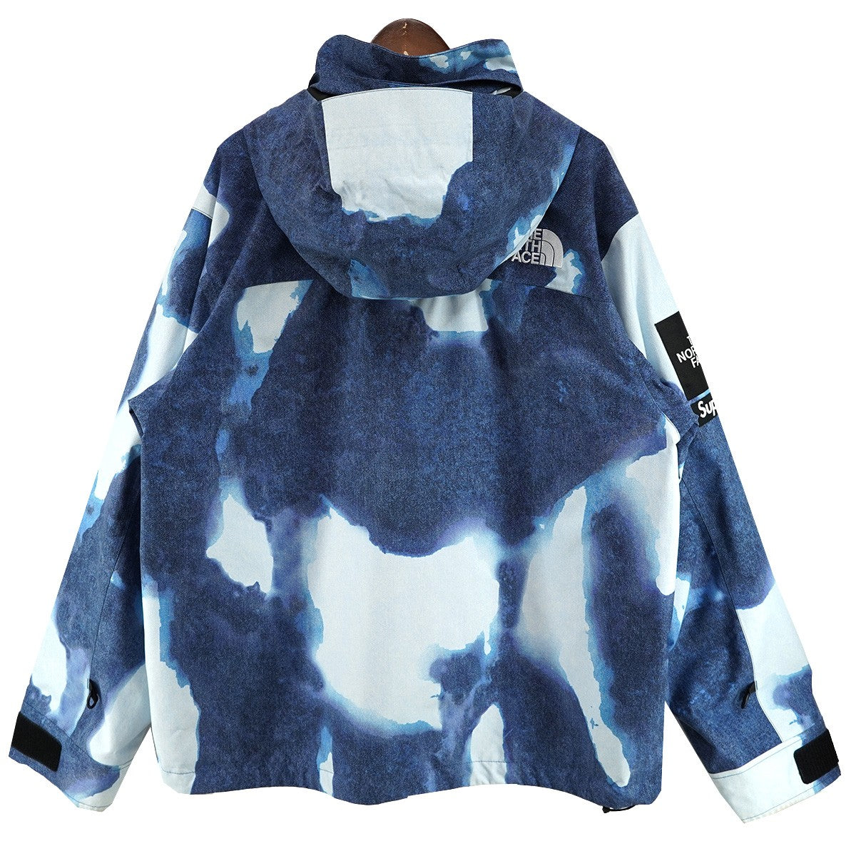 Supreme×The North Face 21AW The North Face Bleached Denim Print Mountain Jacketコラボ ロゴ ブリーチ デニム プリント マウンテンジャケット 古着・中古-3枚目のアイテム画像