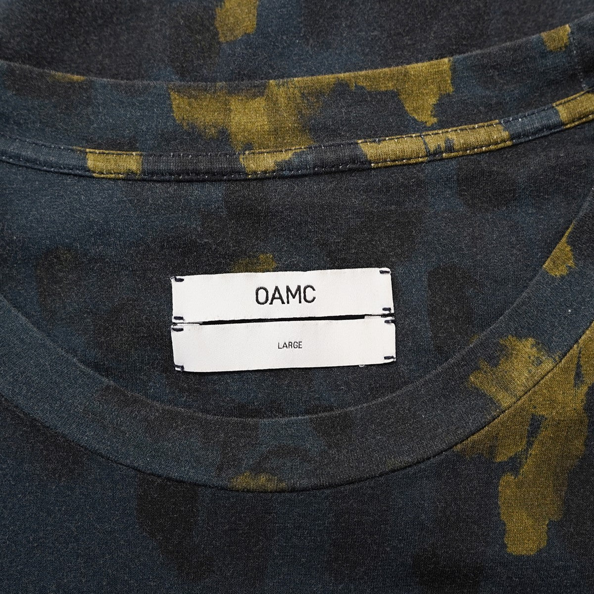 Pulse T-Shirt Camo ジャスパー・ジョーンズ テーマ アブストラクション テキスタイル ドットミリタリー 半円状切替 バックヨーク Tシャツ