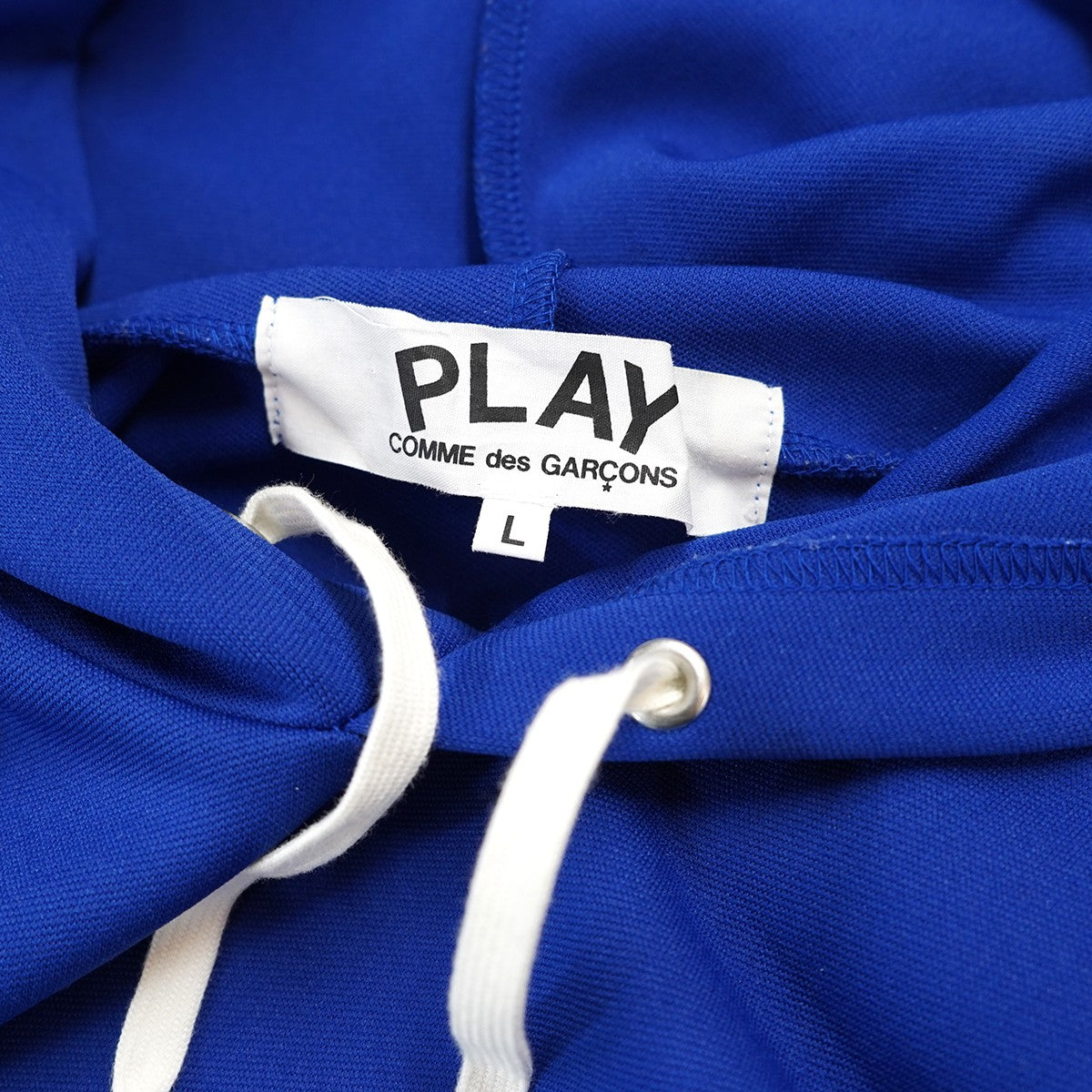【美品】PLAY COMME DES GARCONS ロゴワッペン パーカー PLAY COMME des GARCONS(プレイコムデギャルソン) ハート ワッペン