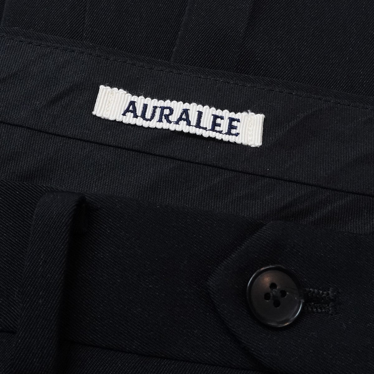 AURALEE(オーラリー) 25AW LIGHT WOOL MAX GABARDINE TWO-TUCK SLACKS