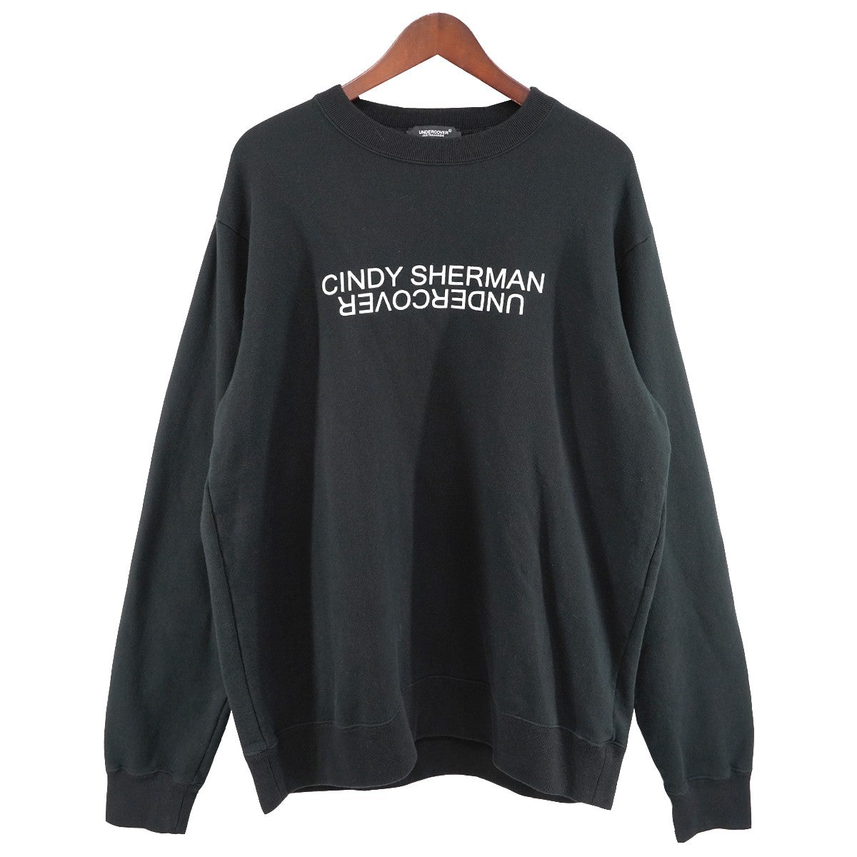 UNDERCOVER 26AW C／S Crewneck Sweat SH CINDY SHERMANシンディ シャーマン ロゴ クルーネック スウェット トレーナー 古着・中古-1枚目のアイテム画像