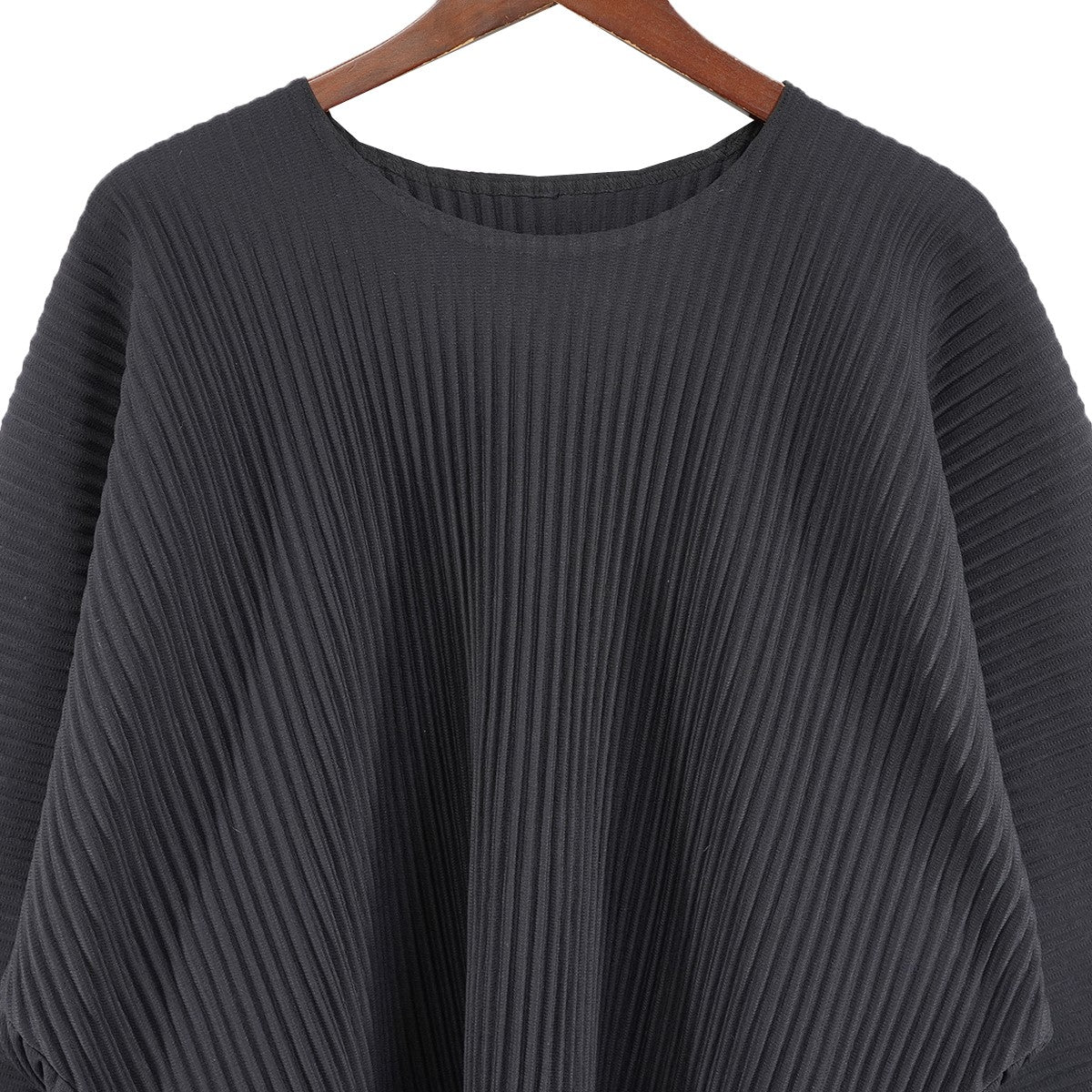 HOMME PLISSE ISSEY MIYAKE(イッセイミヤケオムプリッセ) 23SS MONTHLY