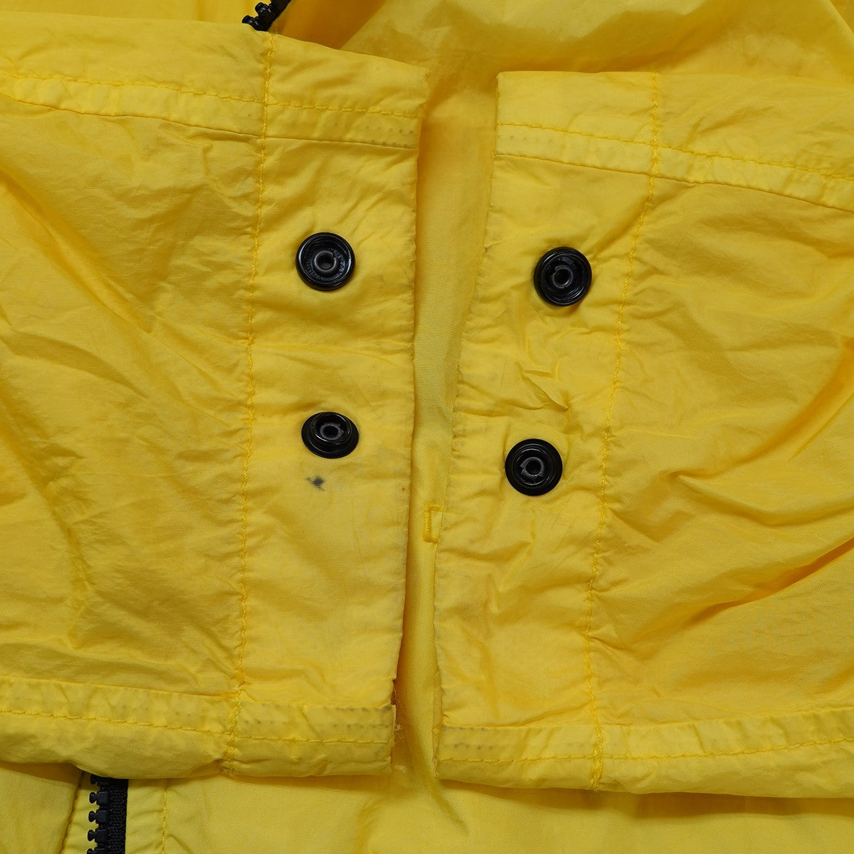 STONE ISLAND 23SS Garment Dyed Crinkle Reps NYロゴパッチ フーデッド ナイロン ジャケット 古着・中古-7枚目のアイテム画像