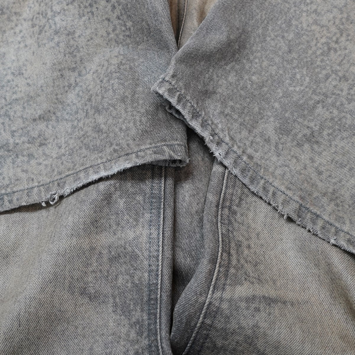 DIESEL by Glenn Martens 24AW コレクションアイテム 1997 D-ENIM-M-FSI2レーザー＆スプレーエフェクト 加工 ワイド バギー デニムパンツ 古着・中古-7枚目のアイテム画像