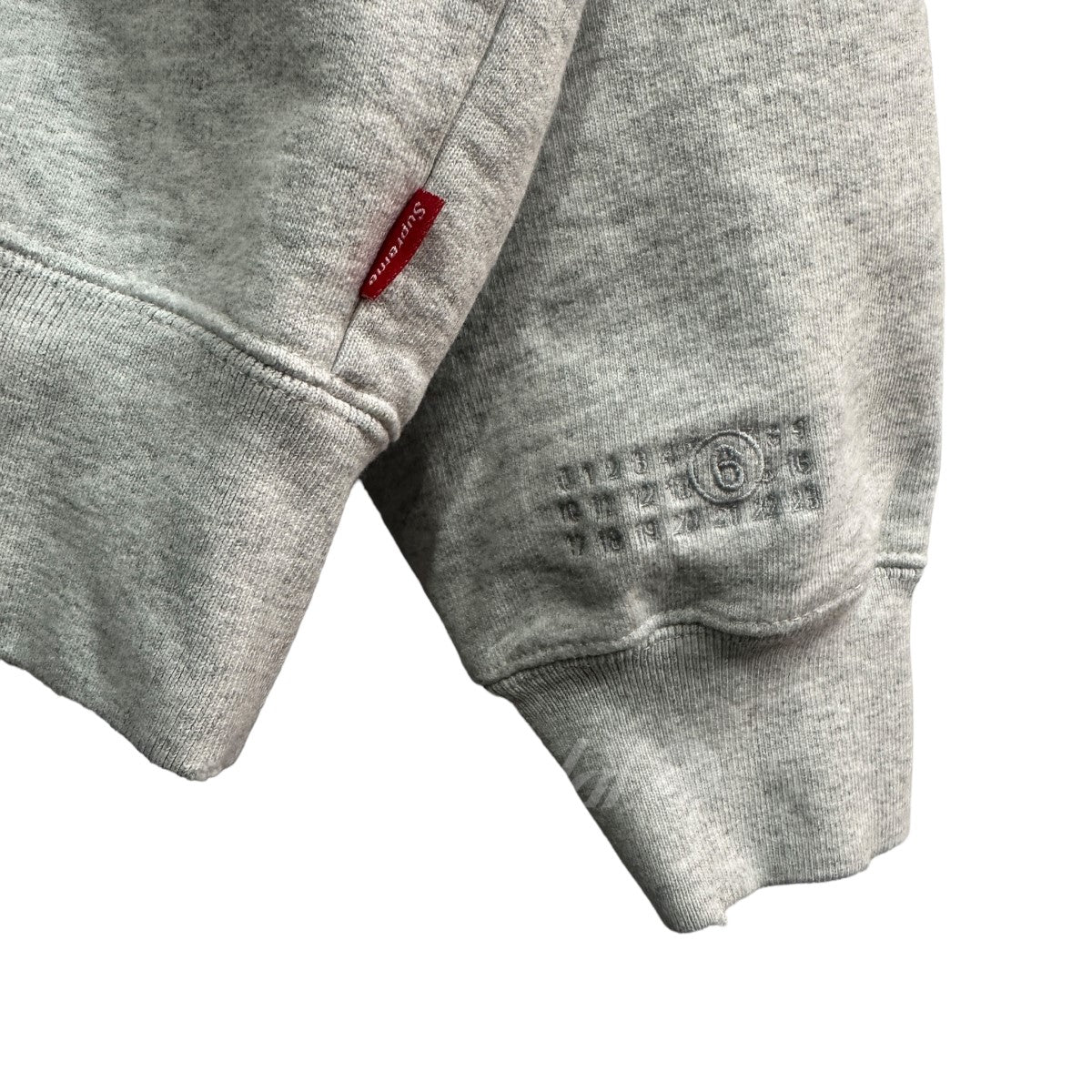 Supreme x MM6 Maison Margiela 古着・中古 シュプリーム エムエム６ メゾン マルジェラの24SS Zip Up Hooded Sweatshirt ジップアップパーカーです。