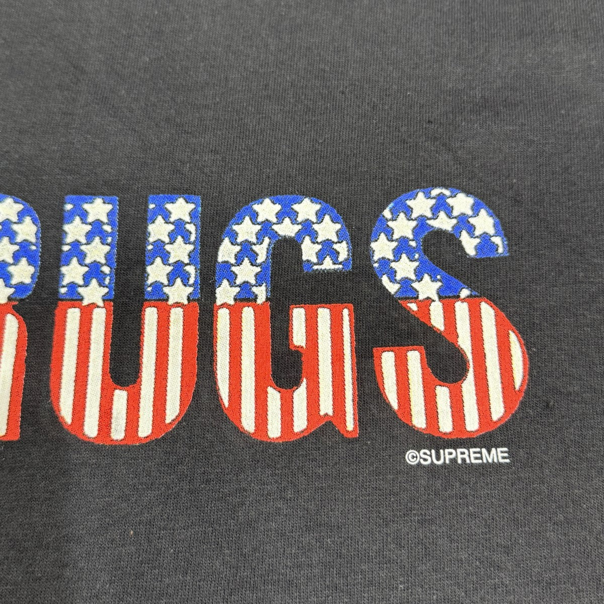 Supreme(シュプリーム) 24AW/Drugs Tee ドラッグTシャツ ブラック  