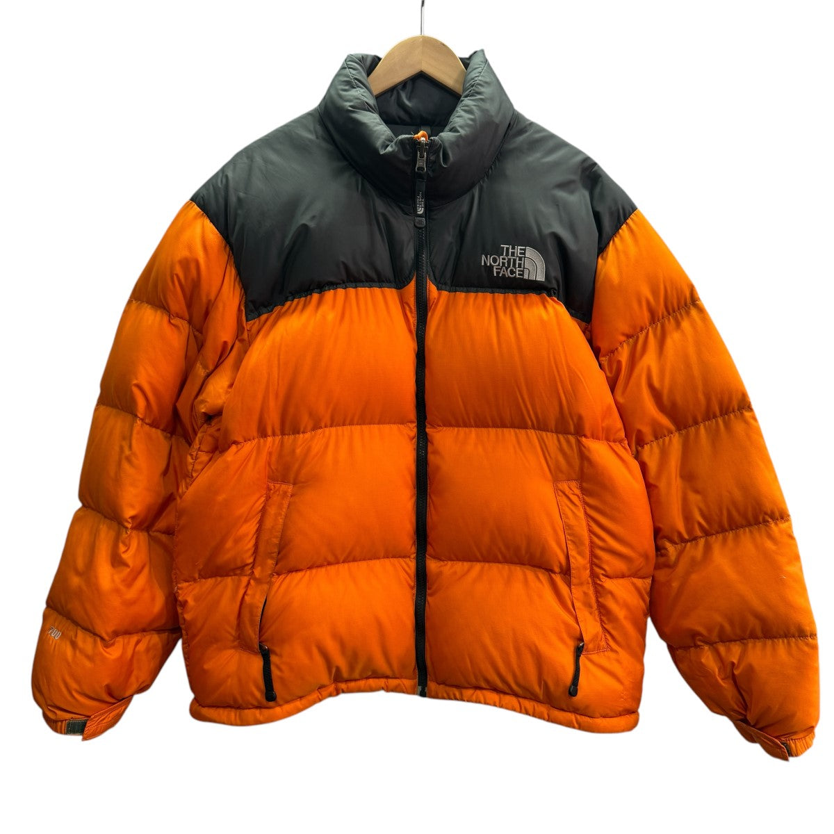 THE NORTH FACE(ザノースフェイス) センターロゴ700フィルヌプシダウンジャケットND01586 ND01586 オレンジ×グレー  サイズ L｜【公式】カインドオルオンライン ブランド古着・中古通販【kindal】