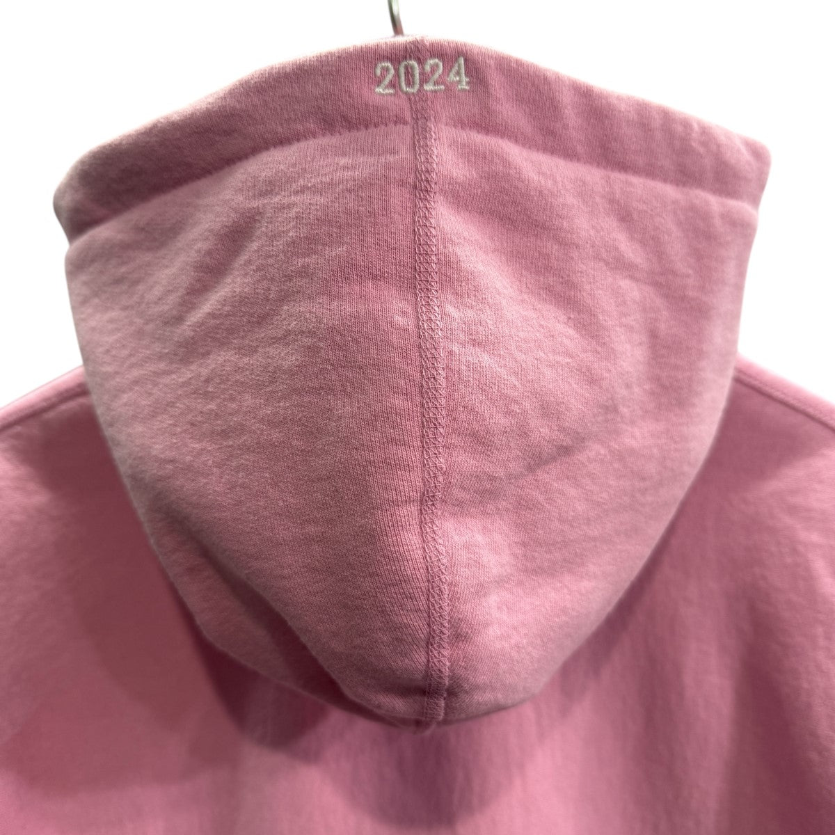 シュプリームの24AW／ Box Logo Hooded Sweatshirt ボックスロゴスウェットパーカーです。 Supreme 古着・中古 トップス アイテム