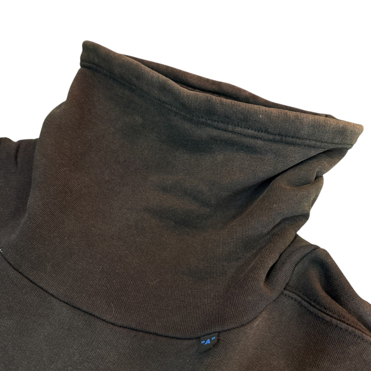 19AW/カラヴァッジョプリントタートルネックスウェット／タートルネックスウェットOMBA039F19E3009