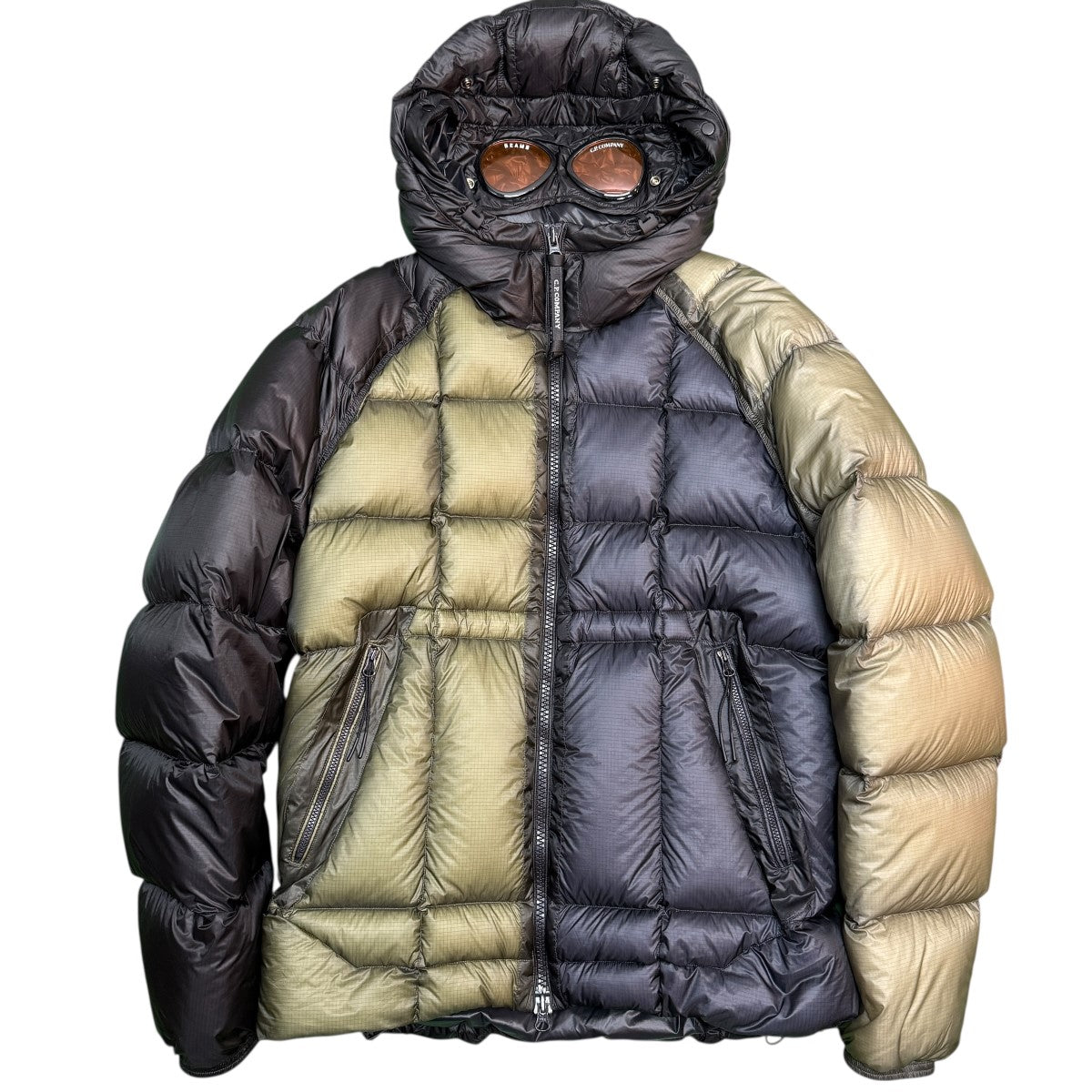 C．P COMPANY×BEAMS 25AW/D．D． Shell Goggle Down JacketDARK／ダウンジャケット19CMOW030A 110416A 古着・中古-1枚目のアイテム画像