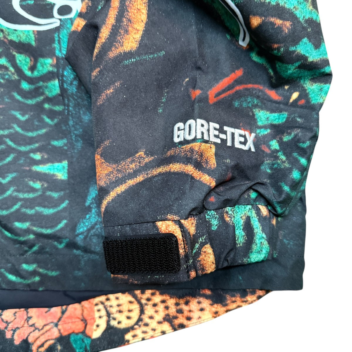 Supreme(シュプリーム) 22SS/Sacred Heart GORE-TEX Shell Jacket