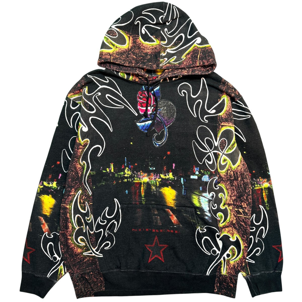Supreme 22SS/East Broadway Hooded Sweatshirt／イーストブロードウェイスウェットパーカー/中国製 古着・中古-1枚目のアイテム画像