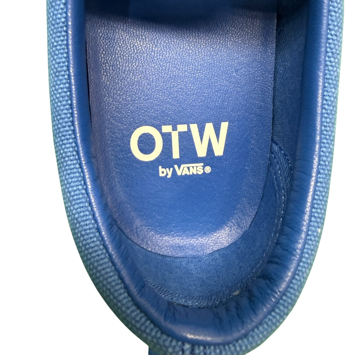 26SS/OTW Classic Slip-On 98 Knot／スリッポンノット スニーカー/VN000Y1DICP