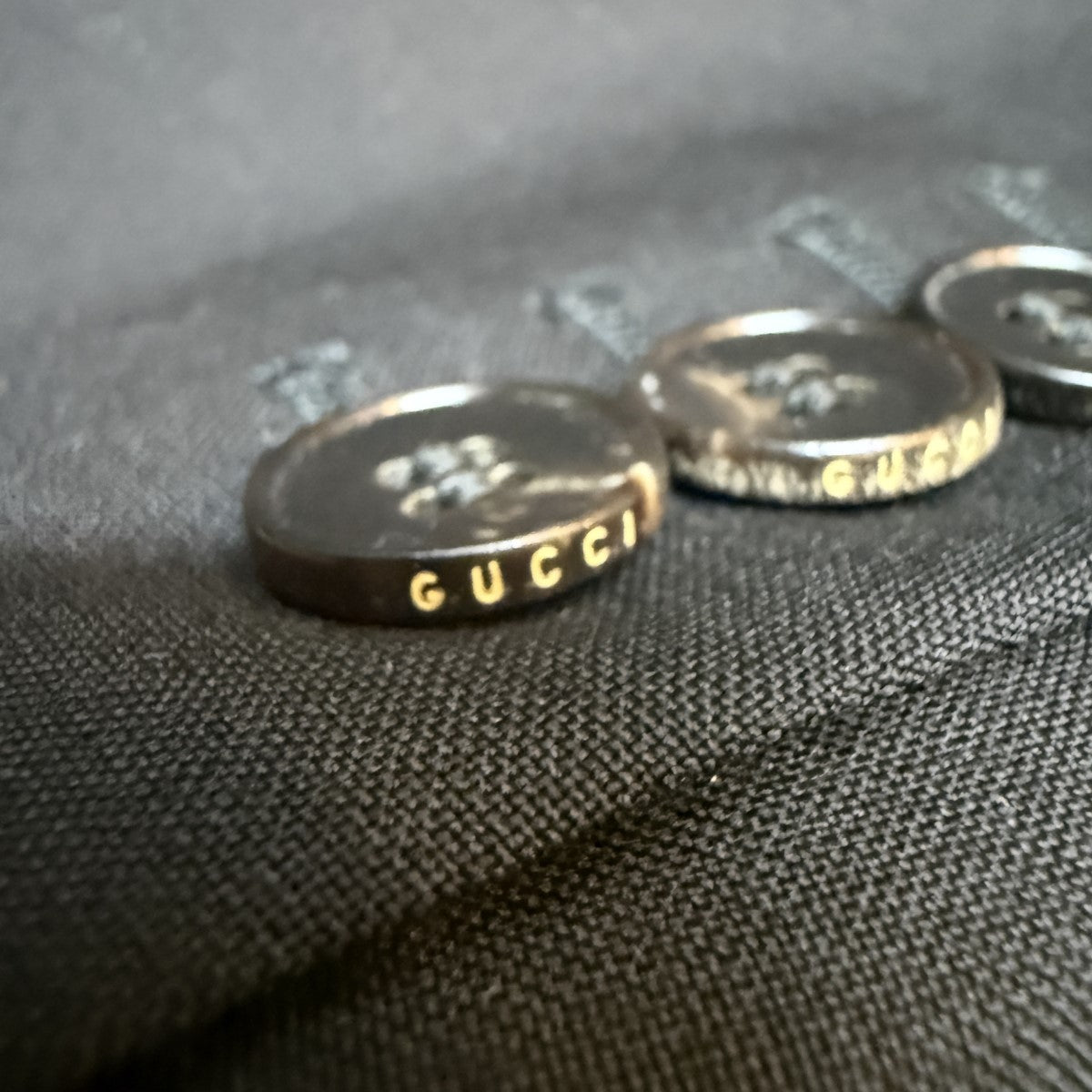 GUCCI 2Bジャケット 肩パット入り／テーラードジャケット/75920G スイス製 古着・中古-4枚目のアイテム画像