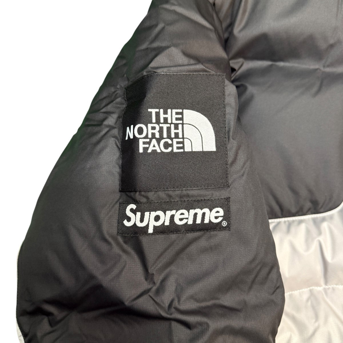 22AW/800-Fill Half Zip Hooded Pullover／800フィルハーフジップフードプルオーバーダウンジャケット/ND52205I