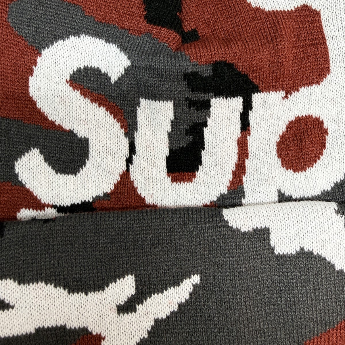Supreme 25AWCamo Big Logo BeanieRed Camo／カモビッグロゴビーニーニットキャップ 古着・中古-3枚目のアイテム画像