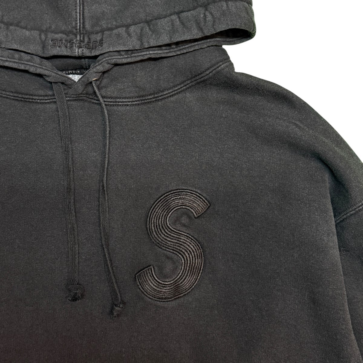 Supreme 23SS/Overdyed S Logo Hooded Sweatshirt／オーバーダイSロゴスウェットパーカー/カナダ製 古着・中古-2枚目のアイテム画像