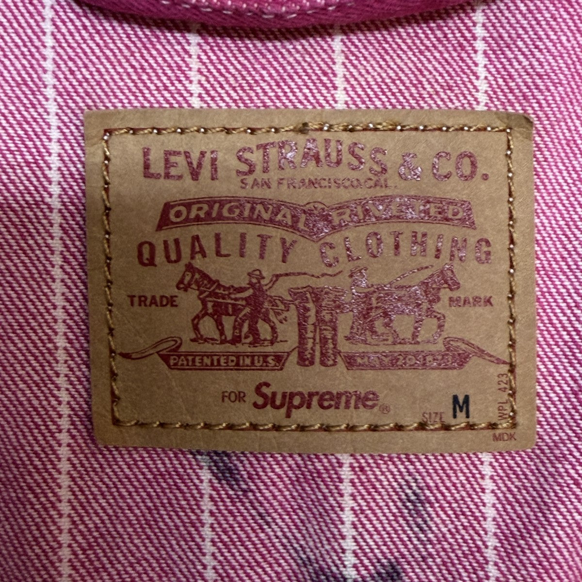 18SS/Supreme LEVI’S PINSTRIPE TRUCKER JACKETピンストライプトラッカージャケット ／サイン入り