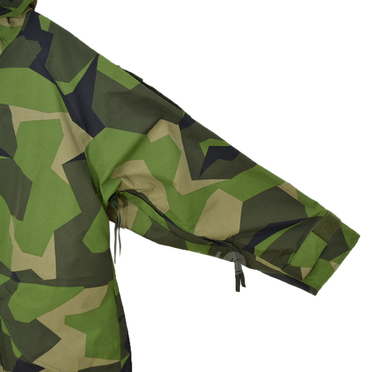 SWEDISH MILITARY(スウェーデン軍) スウェーデン軍 Swedish M90 ECWCS parka UF90camouflage 民生品