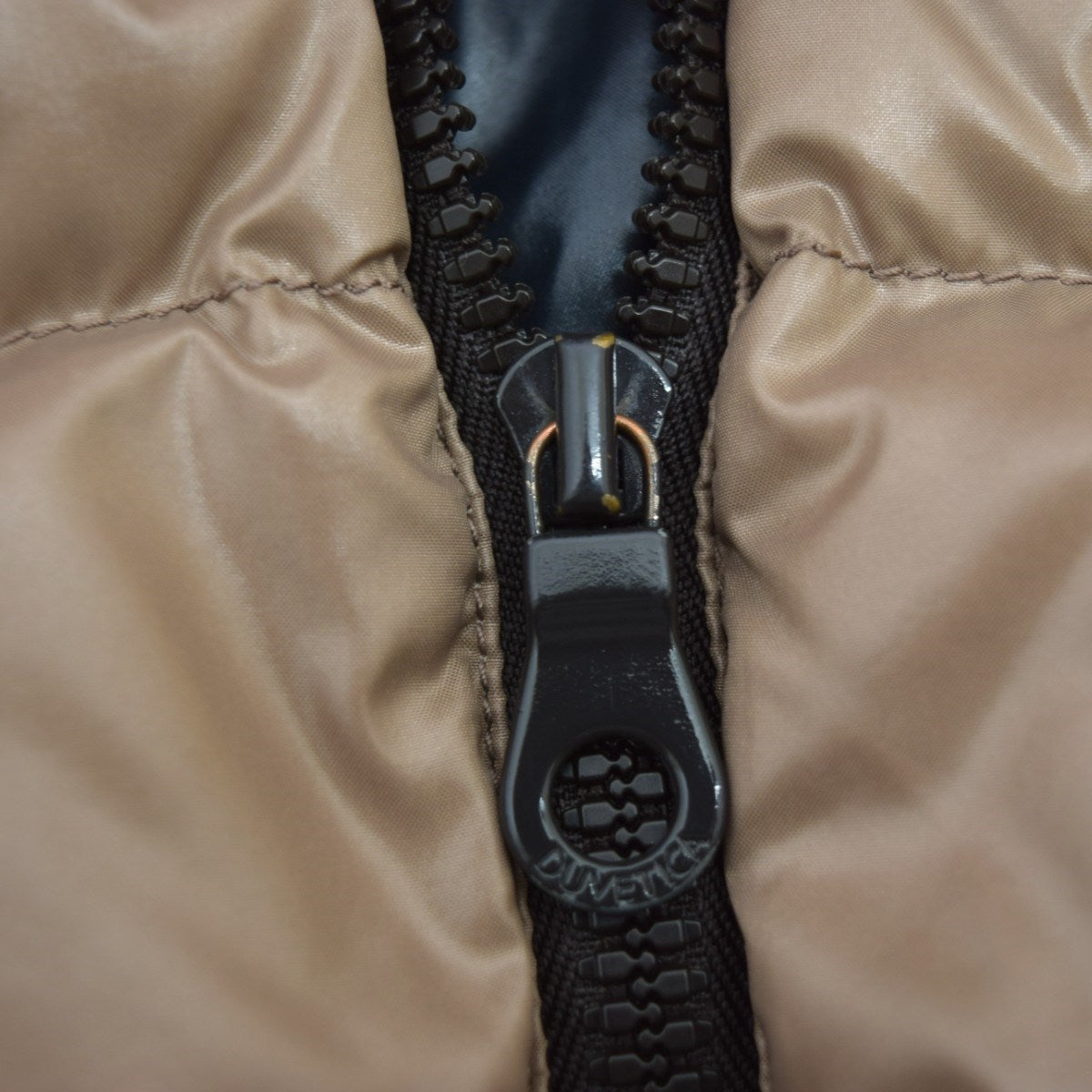 DUVETICA(デュベティカ) THIAティア ダウンジャケット ベージュ サイズ