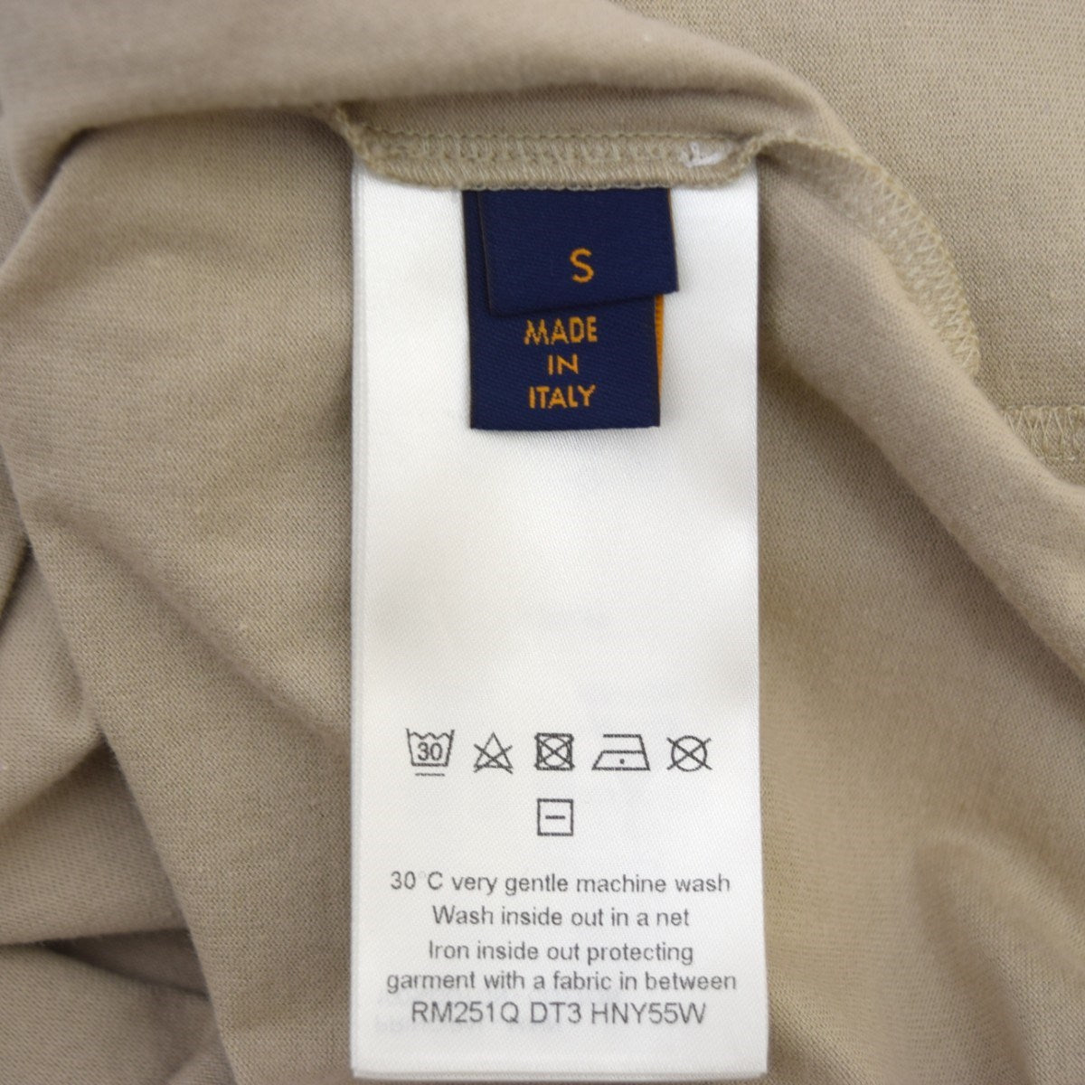 LOUIS VUITTON エンボスLV Tシャツ 2025SSRM251Q DT3 HNY55W 古着・中古-7枚目のアイテム画像