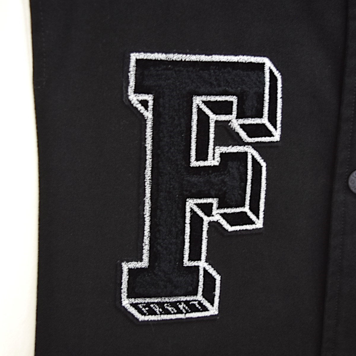 新品タグ付　LOUIS VUITTON　ブルゾン　モノグラム　ロゴワッペン　黒 中古・古着通販】LOUIS VUITTON (ルイ ヴィトン) Reversible Monogram