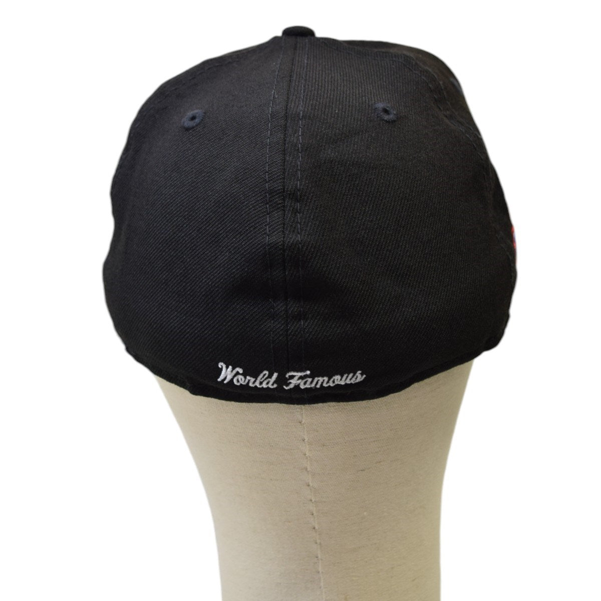 Supreme(シュプリーム) World Famous Box Logo New Eraキャップ