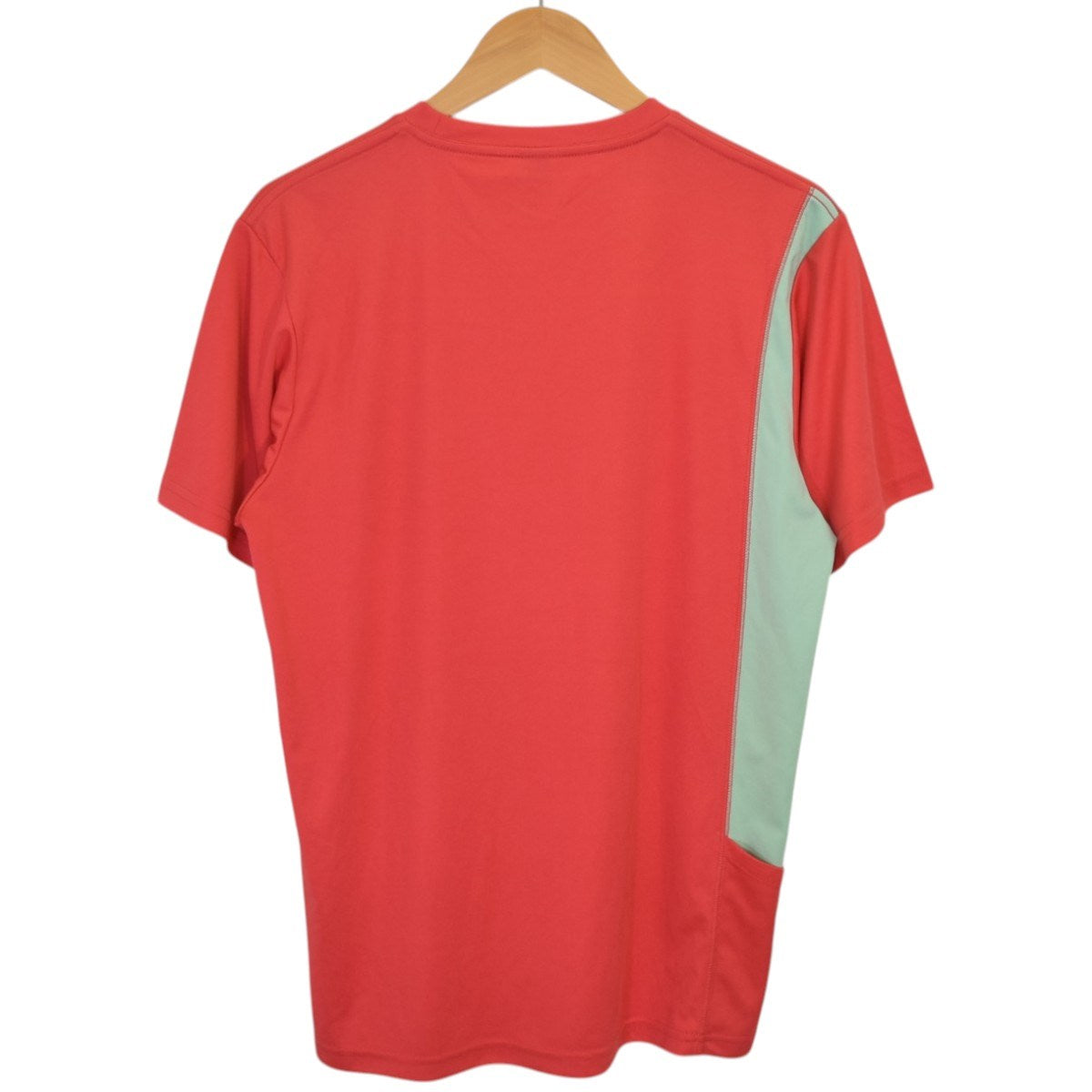 Showbit TeeプリントTシャツE1004410