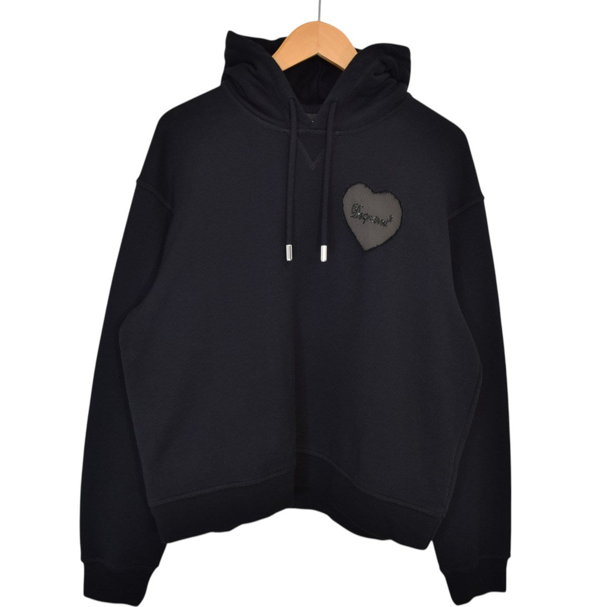 DSQUARED2 ラインストーンクロップドプルオーバーパーカー 2024AWS75GU0519 古着・中古-1枚目のアイテム画像