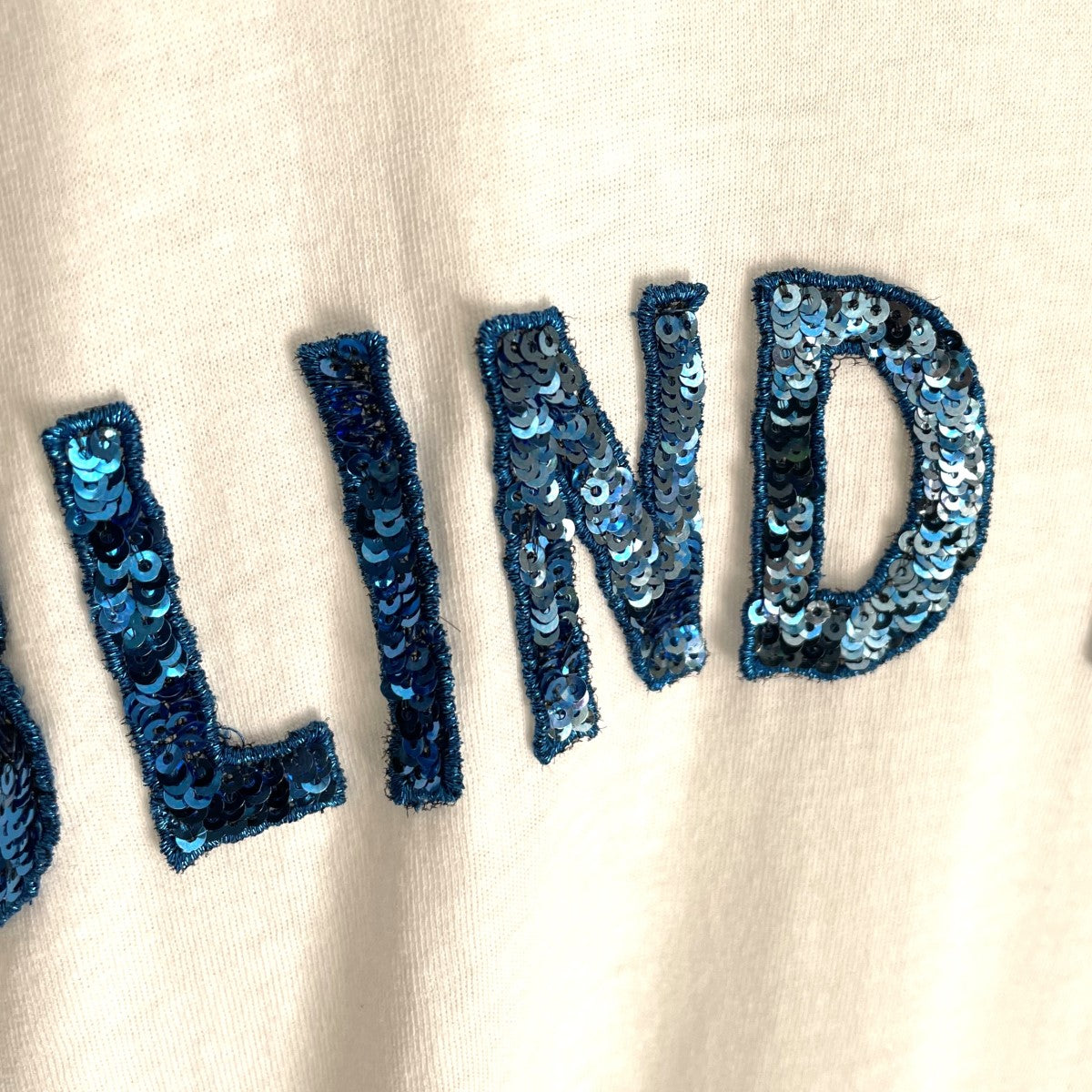 Blind For Love T 　スパンコールロゴT　435101