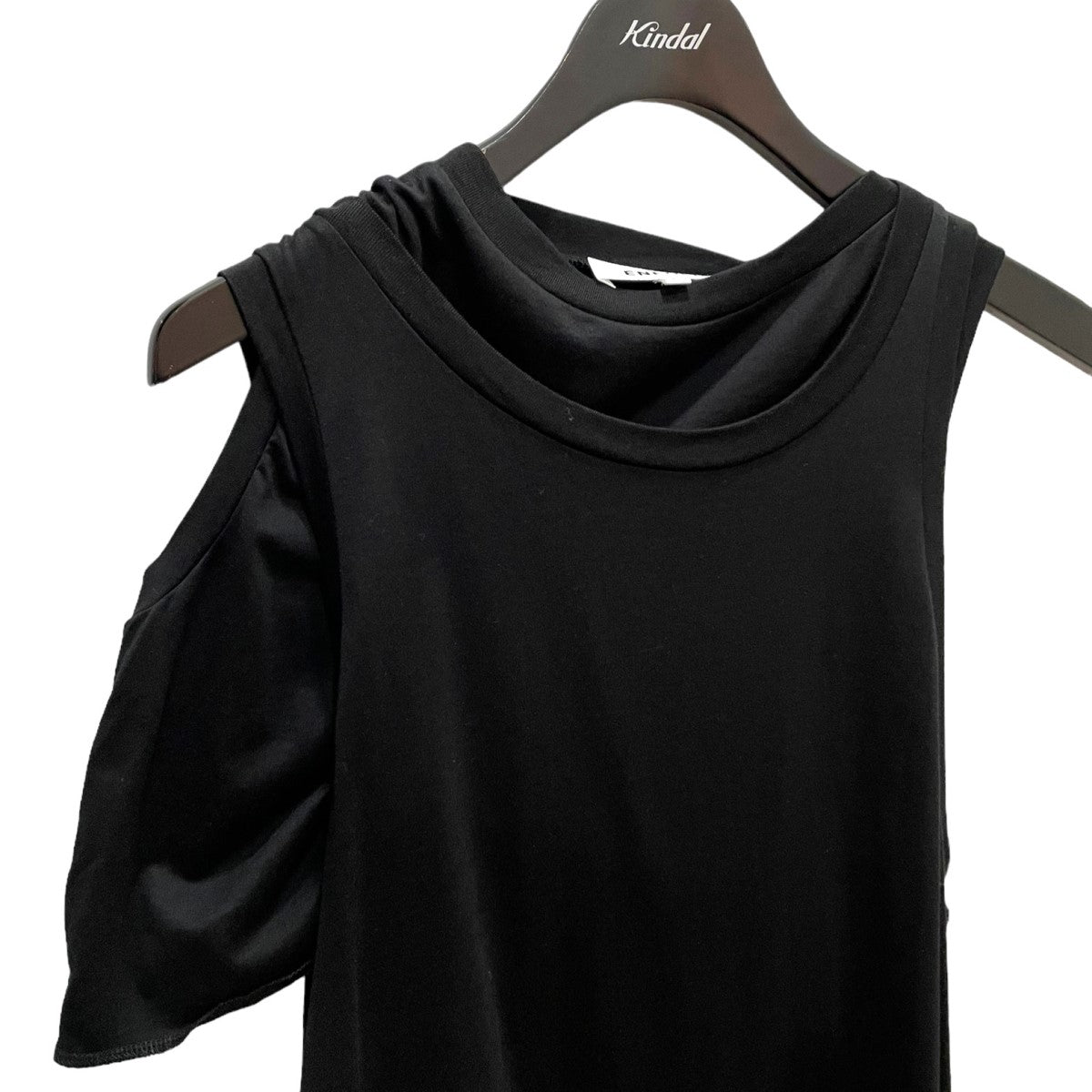 DOUBLE-NECK SLEEVLESS-TOPS