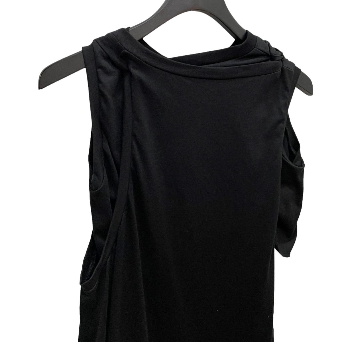 DOUBLE-NECK SLEEVLESS-TOPS