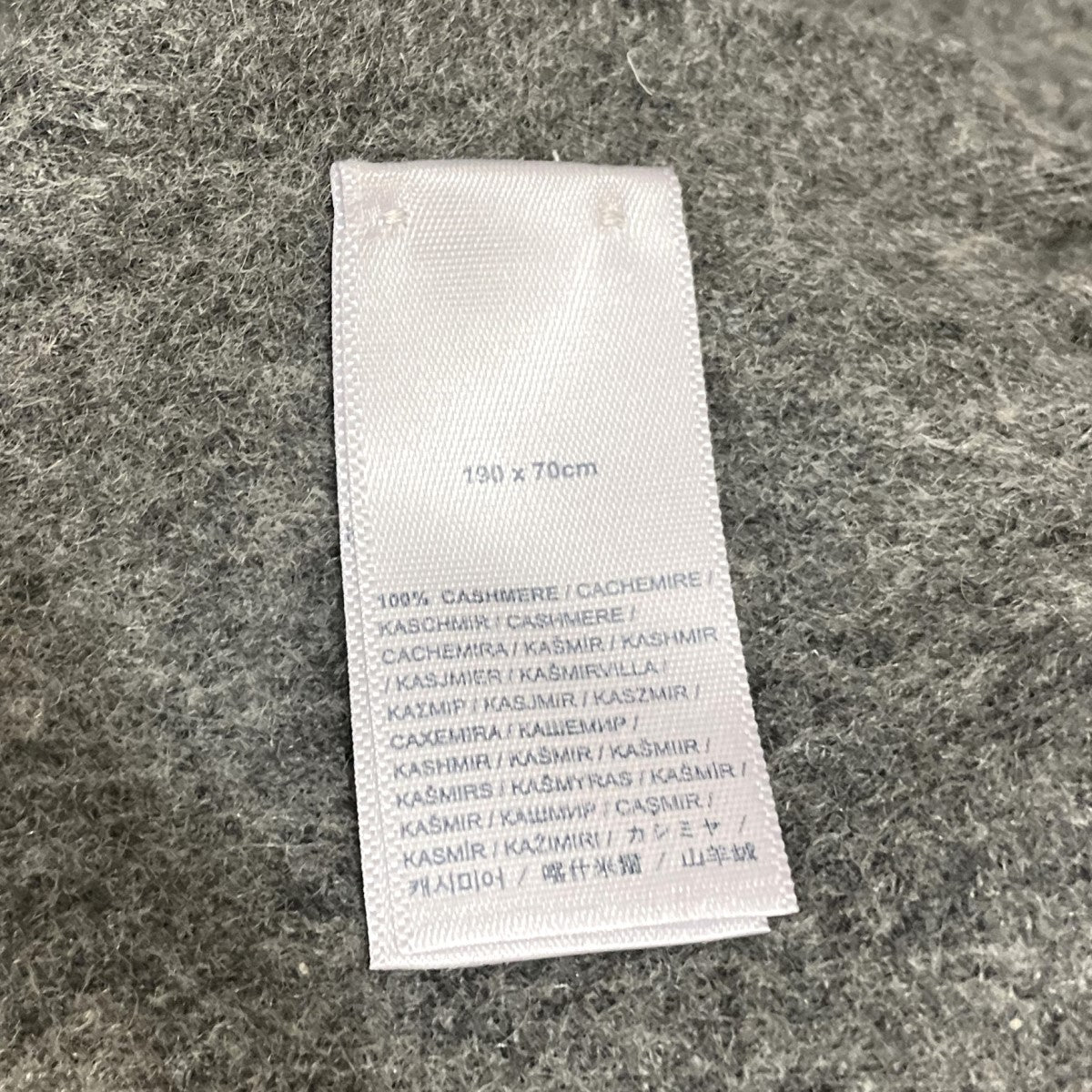 ジョンストンズオブエルガンのカシミヤ100％大判ストールです。 JOHNSTONS OF ELGIN ファッション小物 古着・中古アイテム