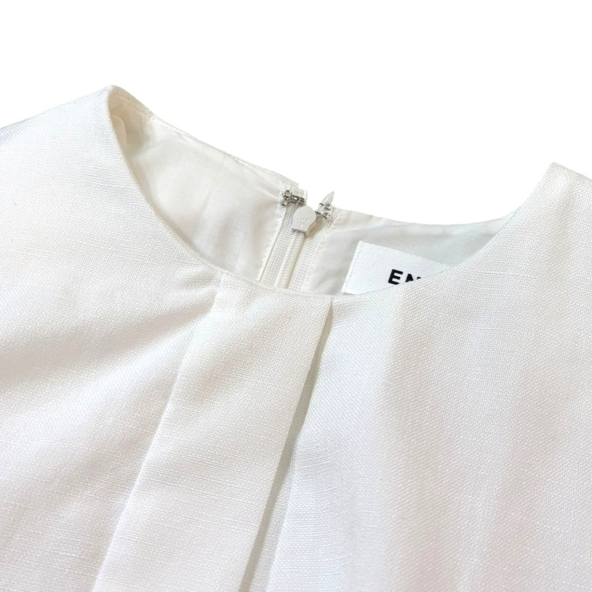 ノースリーブブラウス　FRONT-TACK PULLOVER