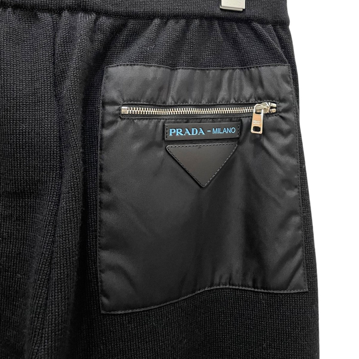 PRADA トライアングルパッチニットパンツ の古着・中古アイテム