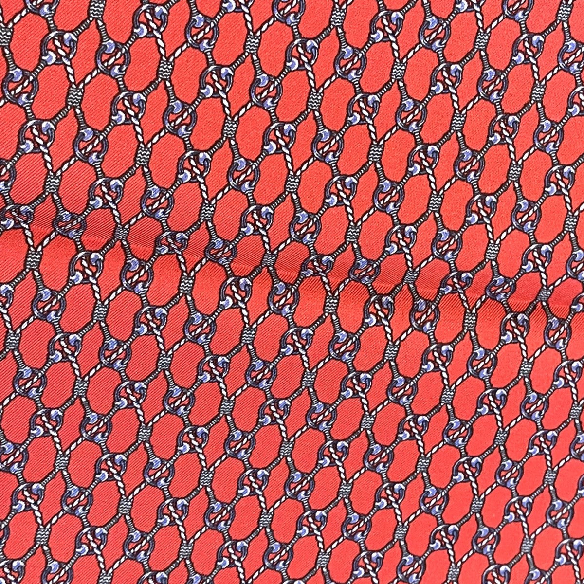 HERMES(エルメス) 大判シルクスカーフ レッド｜【公式】カインド