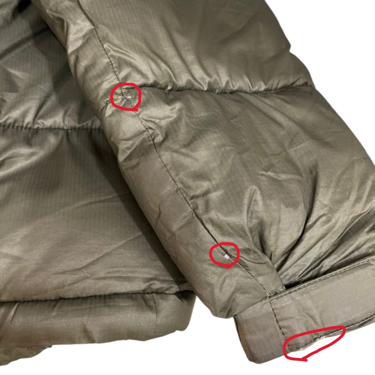 ザノースフェイスのCAMP SIERRA SHORT ダウンジャケット NY82032です。 THE NORTH FACE 古着・中古 アウター アイテム