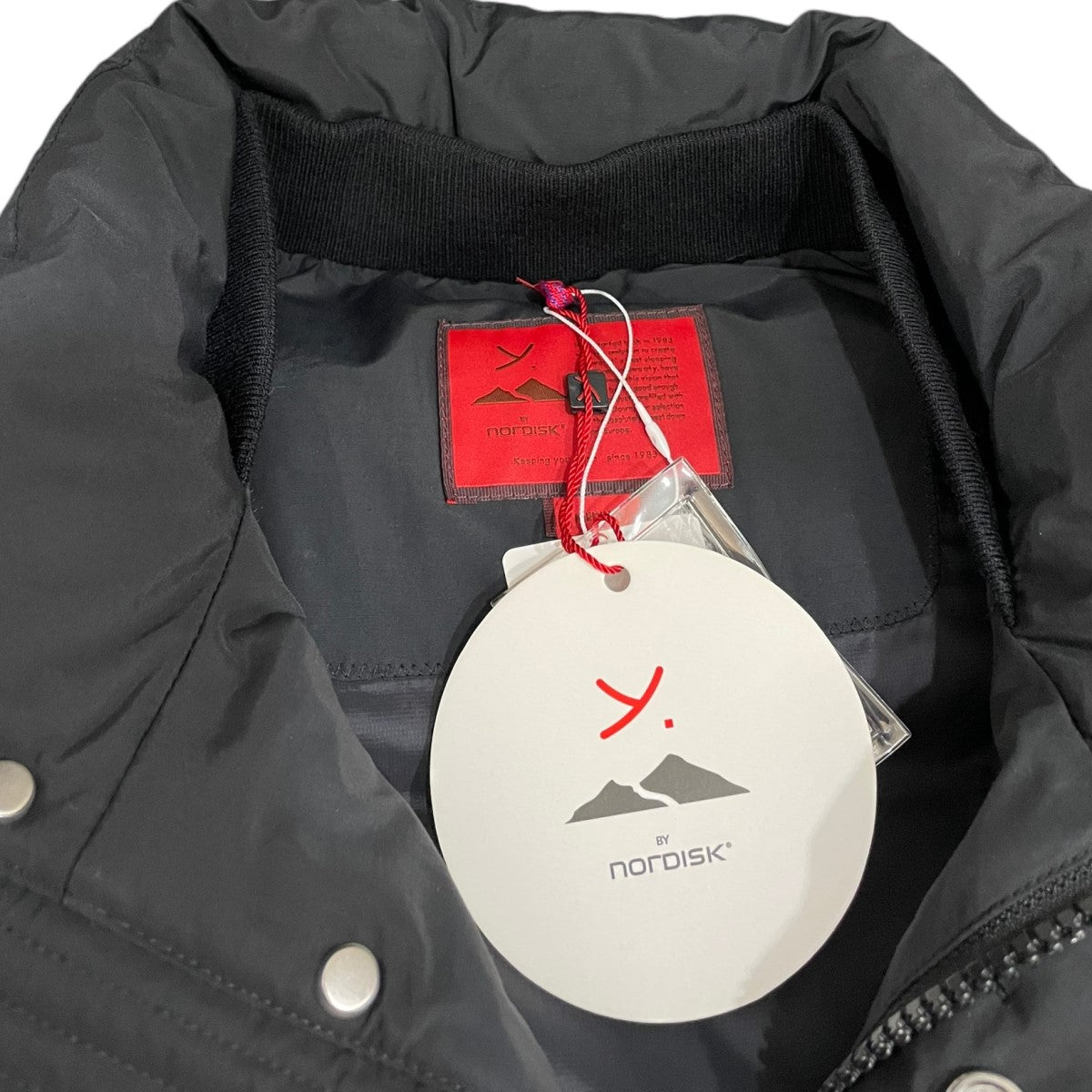 スピックアンドスパン×ワイ ドット バイ ノルディスクの別注ノルディックダウンベスト ダウンベストです。 Spick and Span×Y(dot)BY NORDISK 古着・中古 トップス アイテム