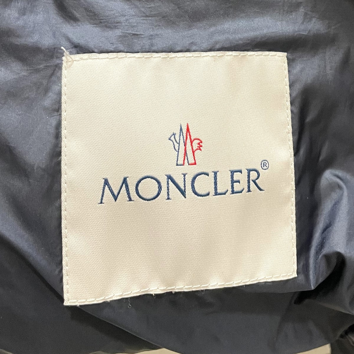 モンクレールのAGATE GIUBBOTTO ダウンジャケットです。 MONCLER 古着・中古 アウター アイテム