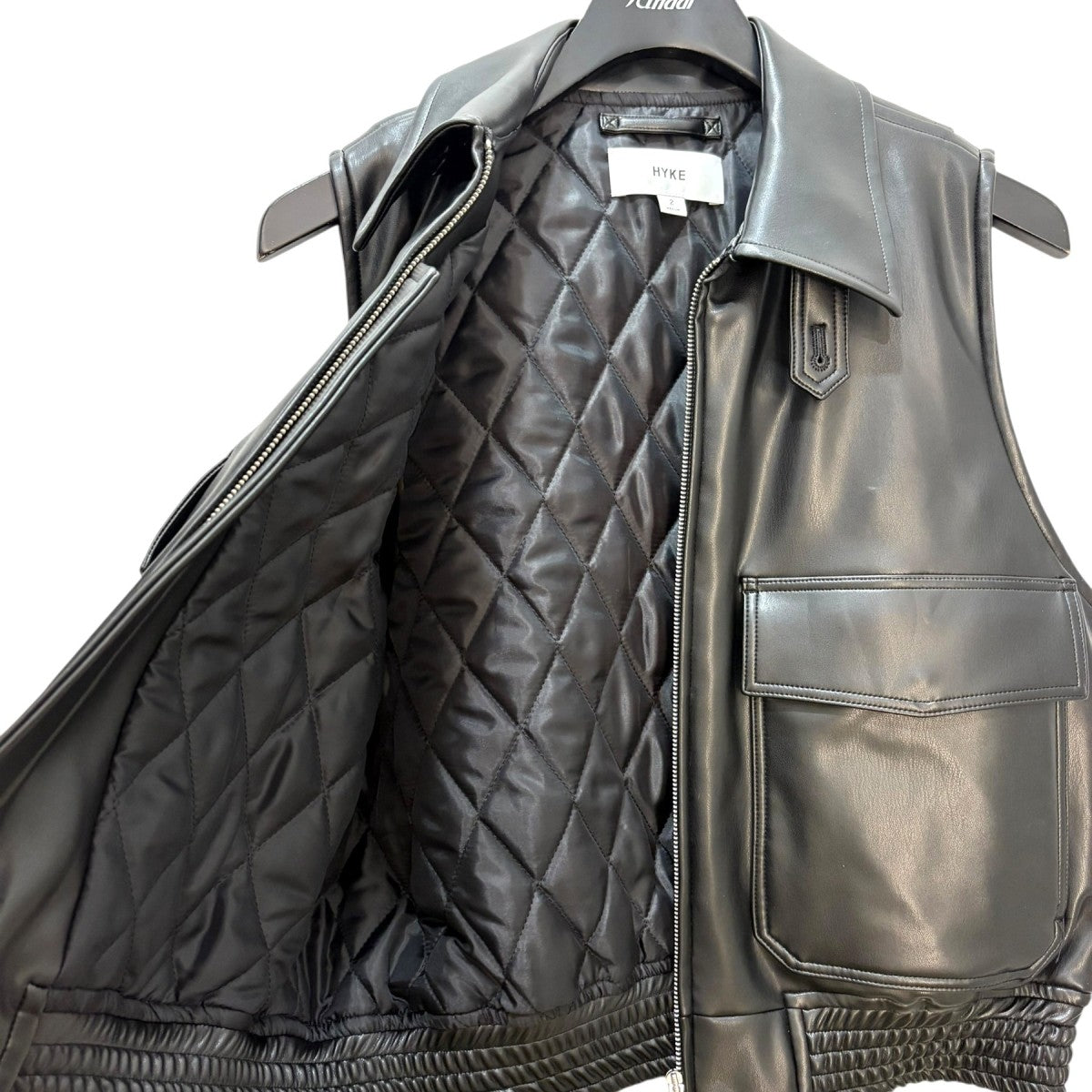 HYKE(ハイク) 2024AW FAUX-LEATHER VEST 17460 フェイクレザーベスト 