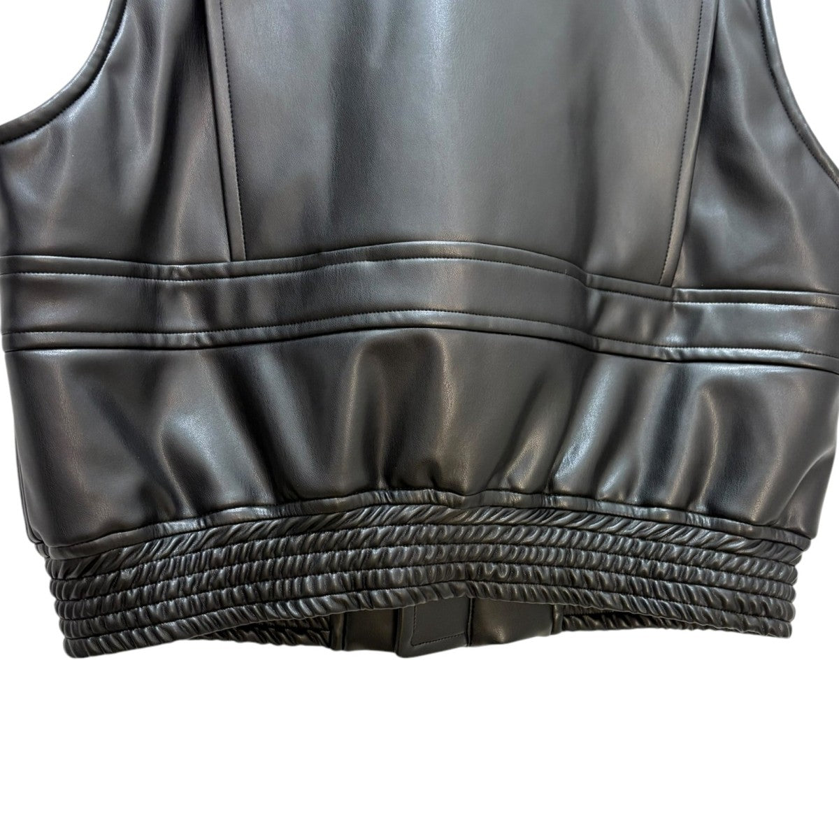 HYKE 2024AW FAUX-LEATHER VEST 17460 フェイクレザーベスト 古着・中古-6枚目のアイテム画像
