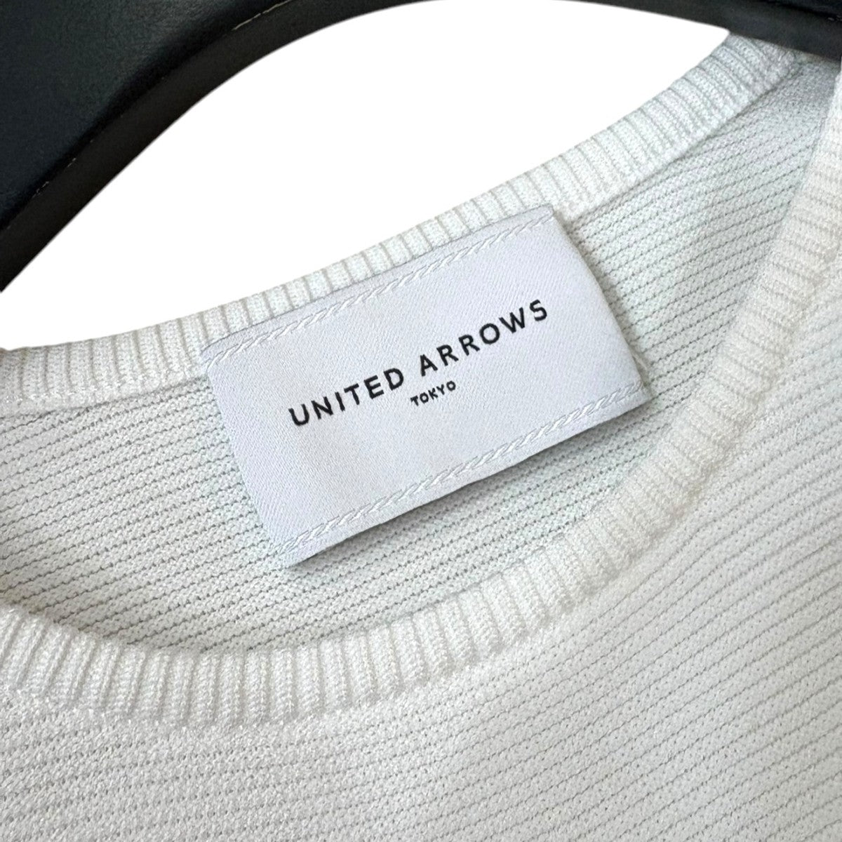 2025年新作アイテムが続々登場 UNITED パフスリーブニット ARROWS(ユナイテッドアローズ) トップス