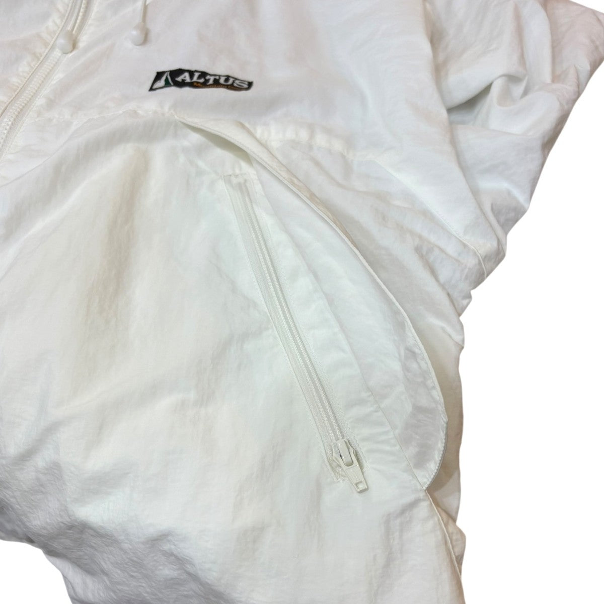 FRAMeWORK【ALTUS/アルタス】別注マウンテンパーカー　ホワイト ALTUS×FRAMeWORK 別注マウンテンパーカー ホワイト｜【公式