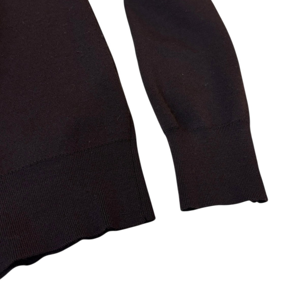 タートルネックニット