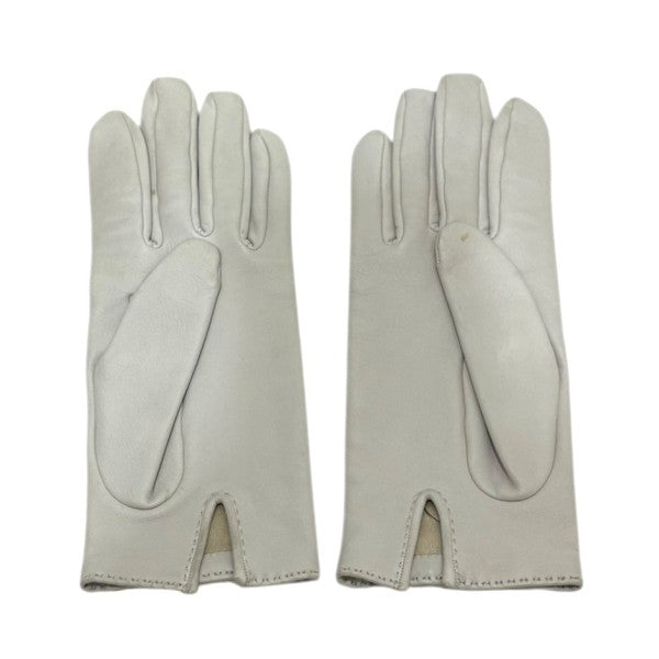 HERMES(エルメス) カデナチャーム レザーグローブ アイボリー｜【公式