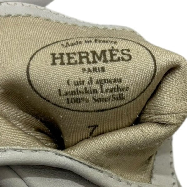 HERMES(エルメス) カデナチャーム レザーグローブ アイボリー｜【公式